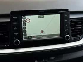 Kia Stonic (2019) thumbnail 24