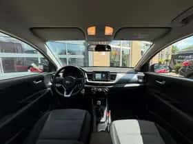 Kia Stonic (2019) thumbnail 51