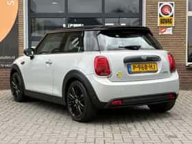 MINI Electric (2022) thumbnail 15