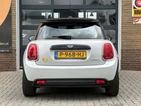 MINI Electric (2022) thumbnail 29
