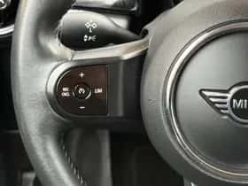 MINI Electric (2022) thumbnail 30