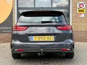 Kia Ceed (2023) thumbnail 3