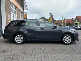 Kia Ceed (2023) thumbnail 9