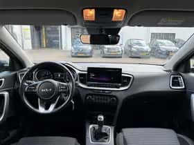 Kia Ceed (2023) thumbnail 10