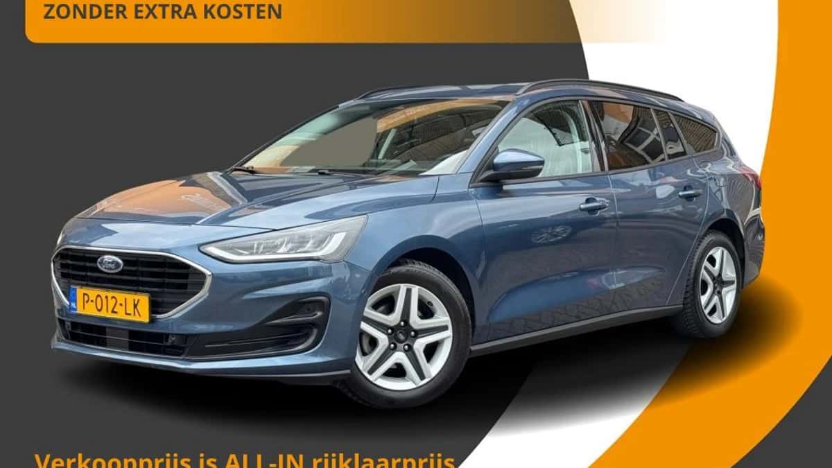 Ford Focus (2022) — foto 1