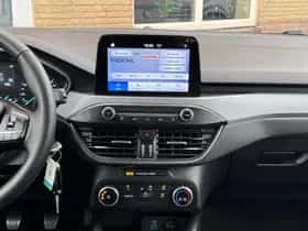 Ford Focus (2022) thumbnail 25