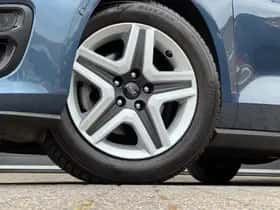 Ford Focus (2022) thumbnail 9