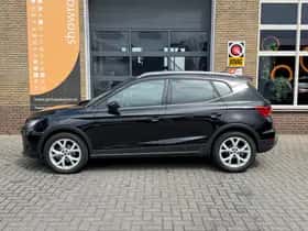 SEAT Arona (2023) thumbnail 2