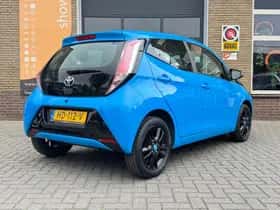 Toyota Aygo (2015) thumbnail 15