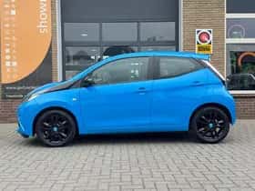 Toyota Aygo (2015) thumbnail 9