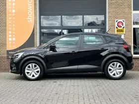 Renault Captur (2023) thumbnail 4