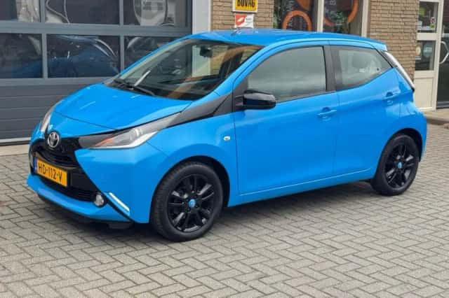 Toyota Aygo (2015) thumbnail 12