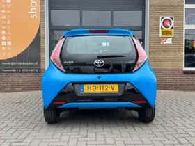 Toyota Aygo (2015) thumbnail 18