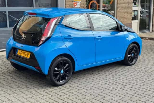 Toyota Aygo (2015) thumbnail 19
