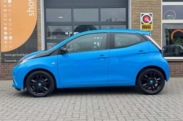 Toyota Aygo (2015) thumbnail 4
