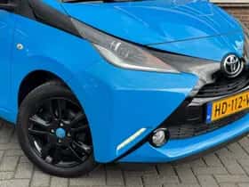 Toyota Aygo (2015) thumbnail 37