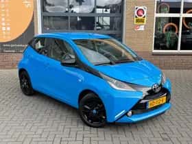 Toyota Aygo (2015) thumbnail 40