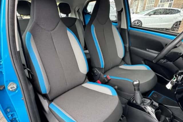 Toyota Aygo (2015) thumbnail 9