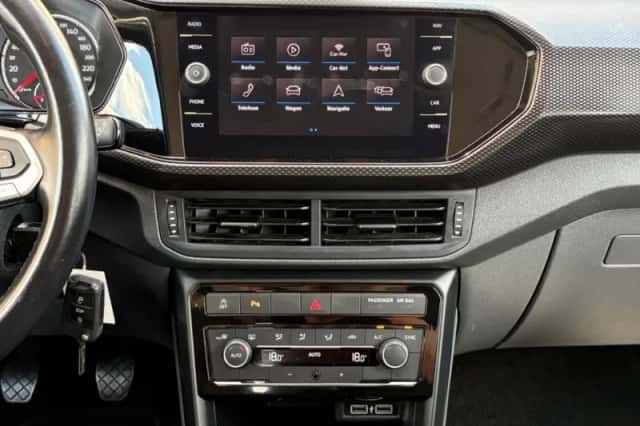 Volkswagen T-Cross (2020) thumbnail 17