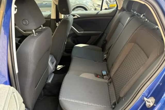 Volkswagen T-Cross (2020) thumbnail 6