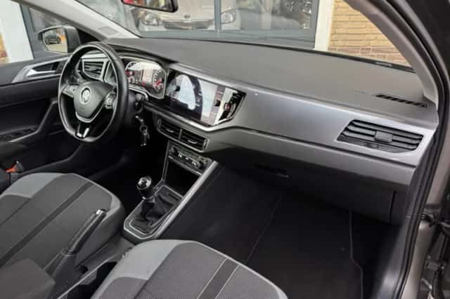 Volkswagen Polo (2018) thumbnail 40