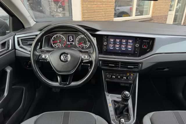 Volkswagen Polo (2018) thumbnail 8