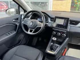 Renault Captur (2020) thumbnail 4
