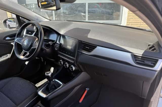 Renault Captur (2020) thumbnail 38