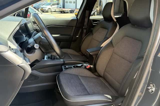 Renault Captur (2020) thumbnail 5