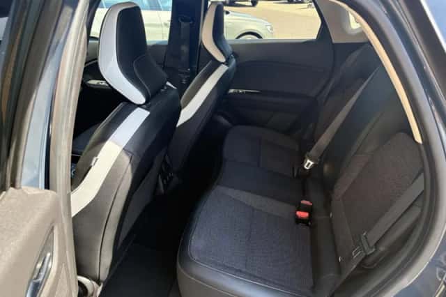 Renault Captur (2020) thumbnail 6