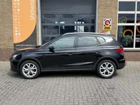 SEAT Arona (2023) thumbnail 2