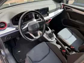 SEAT Arona (2023) thumbnail 13