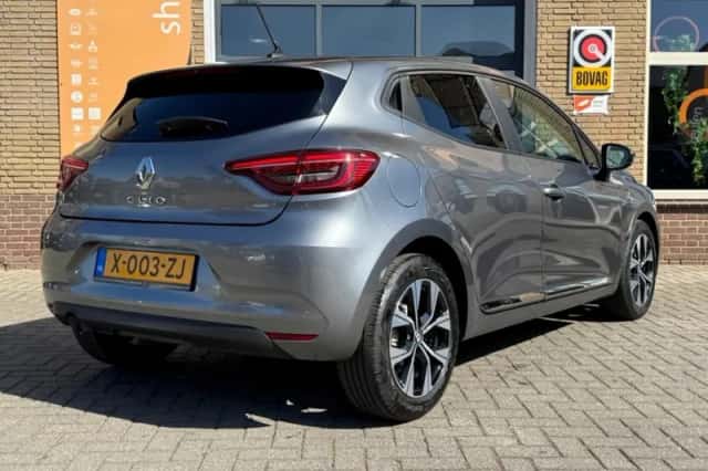 Renault Clio (2024) thumbnail 13