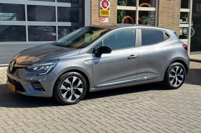Renault Clio (2024) thumbnail 15