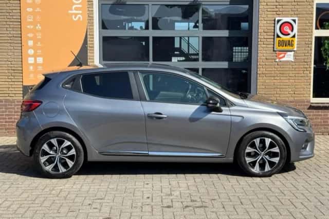 Renault Clio (2024) thumbnail 32