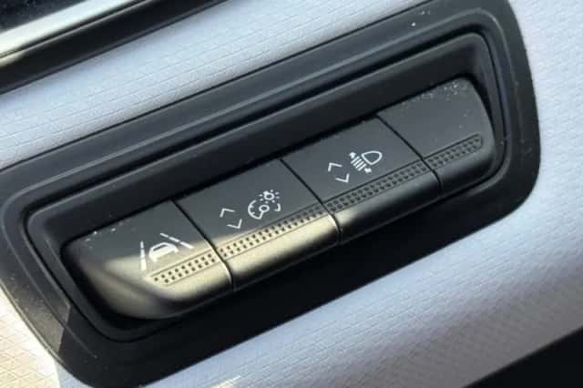 Renault Clio (2024) thumbnail 39