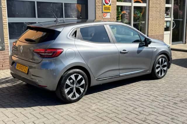 Renault Clio (2024) thumbnail 40