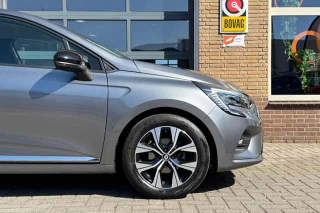 Renault Clio (2024) thumbnail 44