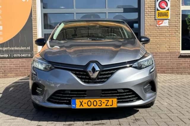 Renault Clio (2024) thumbnail 8
