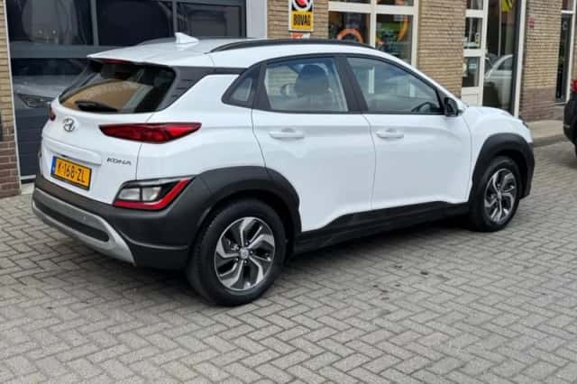 Hyundai Kona (2021) thumbnail 21