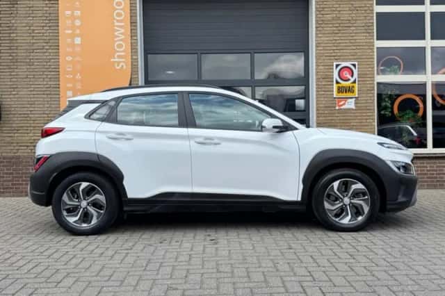 Hyundai Kona (2021) thumbnail 32