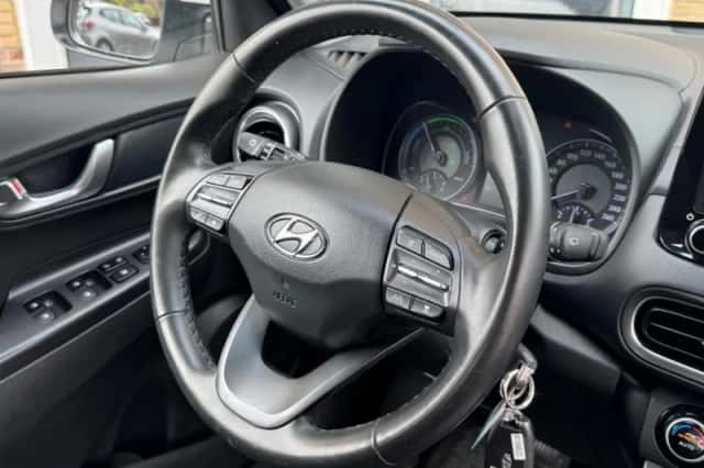Hyundai Kona (2021) thumbnail 34