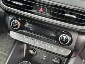 Hyundai Kona (2021) thumbnail 38