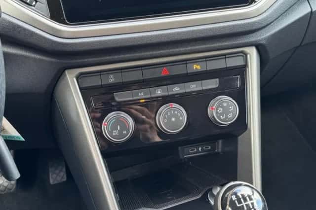 Volkswagen T-Roc (2020) thumbnail 14