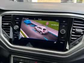 Volkswagen T-Roc (2020) thumbnail 32