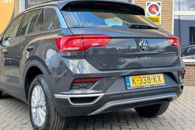 Volkswagen T-Roc (2020) thumbnail 36