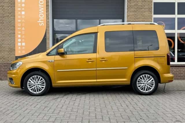 Volkswagen Caddy (2018) thumbnail 2
