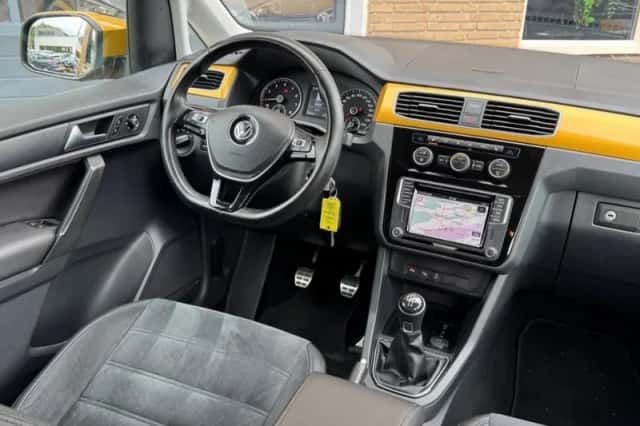 Volkswagen Caddy (2018) thumbnail 4