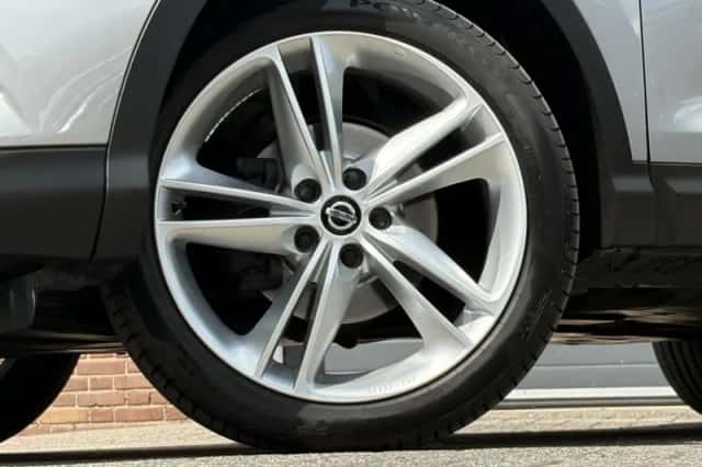 Nissan Qashqai (2019) thumbnail 11