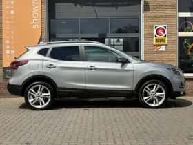 Nissan Qashqai (2019) thumbnail 4